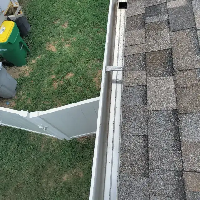 Gutter cleanout and repair — project 5